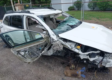 2014 Subaru Outback 2.5I Premium из США, поврежденный, VIN 4S4BRCCCXE3255262